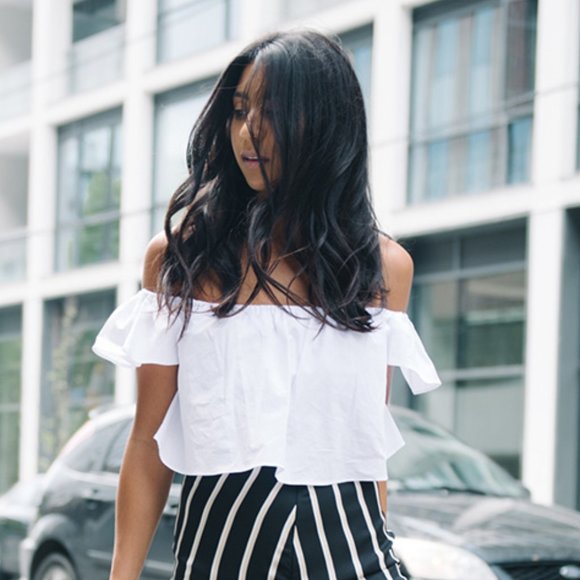 Zara Tops - Zara off-the-shoulder ruffle white crop top